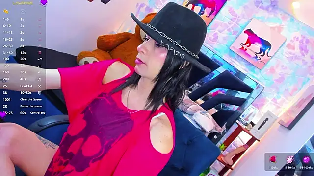 Charlotte Landry   online show from February 25, 2026, 3:56 pm