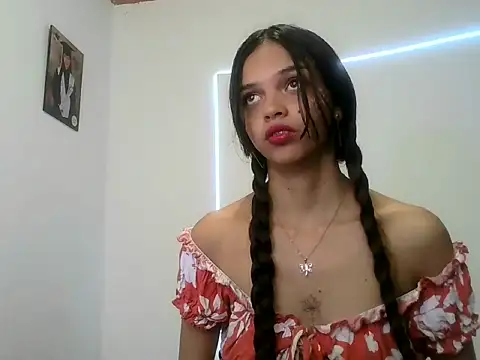 lucy babyy online show from October 10, 2025, 8:31 pm