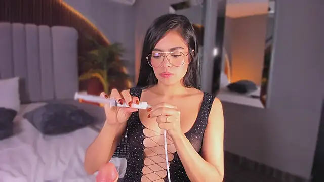 Isabellax21 online show from February 20, 2026, 6:19 am