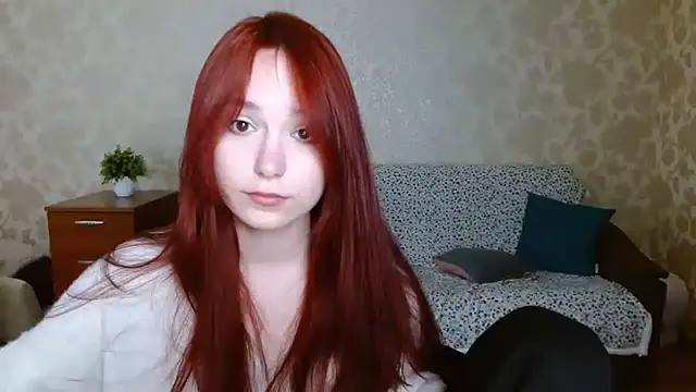 Snapshot of aFoxie chatting on October 2, 2025, 6:44 pm aFoxie online show from October 2, 2025, 6:44 pm