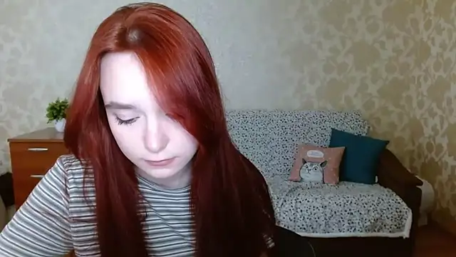 Snapshot of aFoxie chatting on October 2, 2025, 12:03 am aFoxie online show from October 2, 2025, 12:03 am