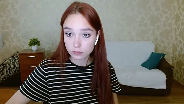 Snapshot of aFoxie chatting on September 14, 2025, 11:05 pm aFoxie online show from September 14, 2025, 11:05 pm