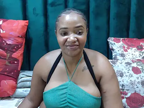 Snapshot of CandyBoobsxxxx chatting on September 19, 2025, 6:23 pm CandyBoobsxxxx online show from September 19, 2025, 6:23 pm