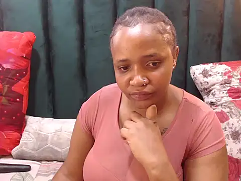 Snapshot of CandyBoobsxxxx chatting on September 26, 2025, 2:02 pm CandyBoobsxxxx online show from September 26, 2025, 2:02 pm