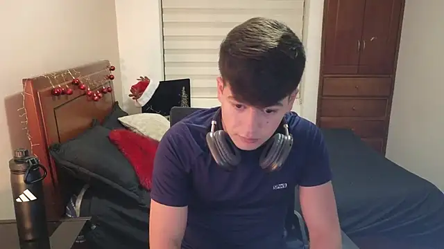 tightncuteass online show from November 24, 2025, 11:49 pm