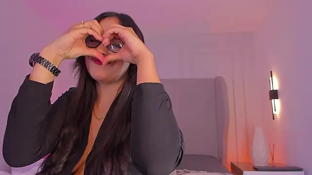 Snapshot of Dream_nena chatting on September 27, 2025, 4:07 am Dream nena online show from September 27, 2025, 4:07 am