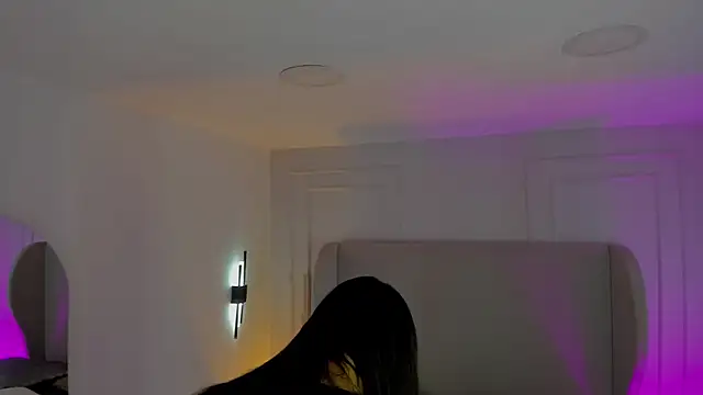 Snapshot of Dream_nena chatting on October 10, 2025, 4:24 am Dream nena online show from October 10, 2025, 4:24 am