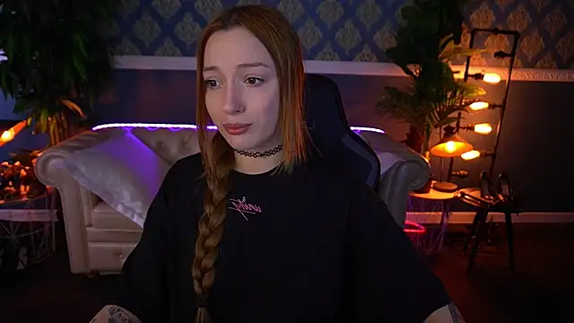 FoxyMayy online show from May 22, 2026, 12:47 pm