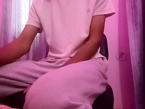 Snapshot of ash706339 chatting on October 1, 2025, 7:57 am ash706339 online show from October 1, 2025, 7:57 am