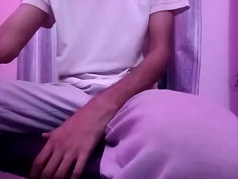 Snapshot of ash706339 chatting on October 2, 2025, 9:34 am ash706339 online show from October 2, 2025, 9:34 am