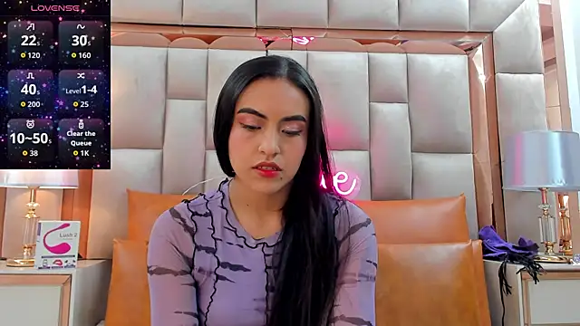 Snapshot of Leslie_Bussh_ chatting on September 18, 2025, 9:29 pm Leslie Bussh online show from September 18, 2025, 9:29 pm