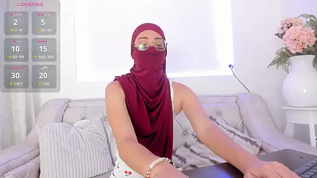 Snapshot of Ridwana_ chatting on September 17, 2025, 1:02 pm Ridwana online show from September 17, 2025, 1:02 pm