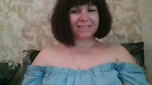 Snapshot of SecretSienna_ chatting on October 9, 2025, 8:04 am SecretSienna  online show from October 9, 2025, 8:04 am