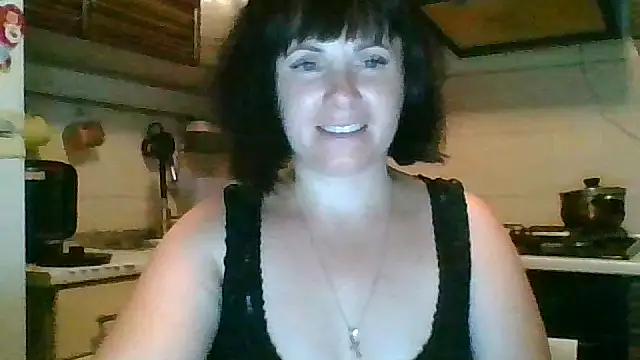 Snapshot of SecretSienna_ chatting on October 3, 2025, 9:38 pm SecretSienna  online show from October 3, 2025, 9:38 pm