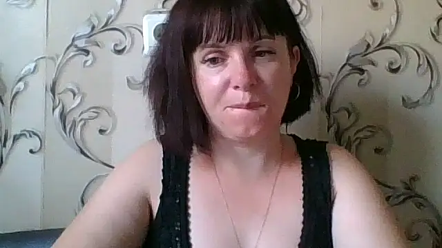 SecretSienna  online show from September 15, 2025, 9:21 am