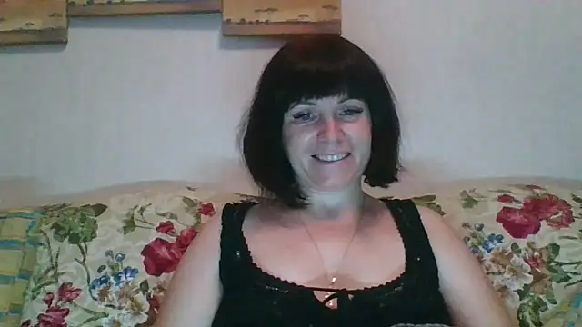 Snapshot of SecretSienna_ chatting on October 17, 2025, 8:10 pm SecretSienna  online show from October 17, 2025, 8:10 pm
