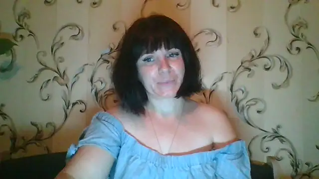 Snapshot of SecretSienna_ chatting on October 19, 2025, 11:40 pm SecretSienna  online show from October 19, 2025, 11:40 pm