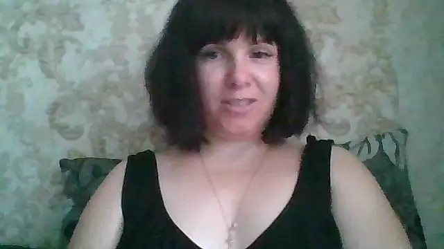 Snapshot of SecretSienna_ chatting on October 15, 2025, 8:44 am SecretSienna  online show from October 15, 2025, 8:44 am