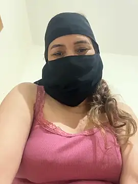 Wild-Nayra online show from April 17, 2026, 1:19 am