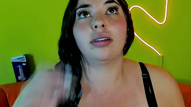 Snapshot of Bagiolett chatting on October 17, 2025, 7:04 pm Bagiolett online show from October 17, 2025, 7:04 pm