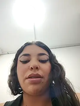 Snapshot of Bagiolett chatting on October 18, 2025, 9:17 pm Bagiolett online show from October 18, 2025, 9:17 pm