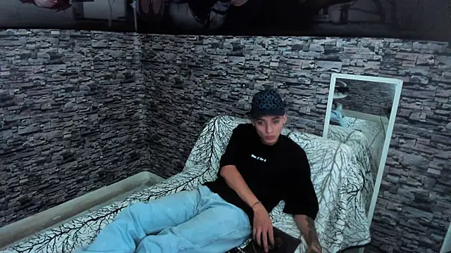 weesley boy online show from September 20, 2025, 12:26 am