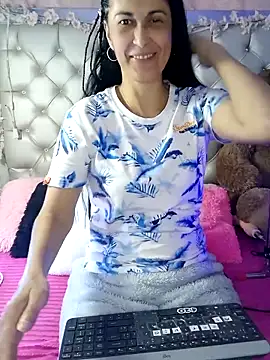 ZARAY 1118 online show from March 7, 2026, 3:13 am