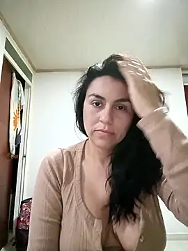 vanessa-titisM online show from November 29, 2025, 3:39 am