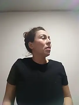 vanessa-titisM online show from September 27, 2025, 2:50 am