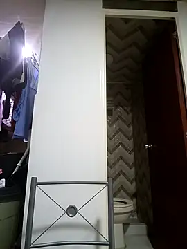 vanessa-titisM online show from September 20, 2025, 11:54 pm