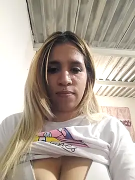 Snapshot of AngelitaSexyCam chatting on September 26, 2025, 1:45 am AngelitaSexyCam online show from September 26, 2025, 1:45 am