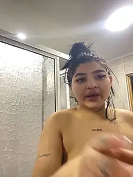 hornykittenn online show from September 13, 2025, 9:31 am