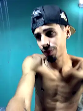 Snapshot of Alexx_1214 chatting on September 23, 2025, 10:55 am Alexx 1214 online show from September 23, 2025, 10:55 am