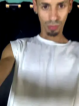 Snapshot of Alexx_1214 chatting on October 7, 2025, 4:52 pm Alexx 1214 online show from October 7, 2025, 4:52 pm