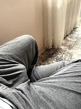 Snapshot of LAZ3R1 chatting on September 27, 2025, 1:17 pm LAZ3R1 online show from September 27, 2025, 1:17 pm