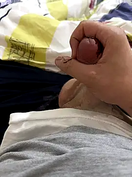 Snapshot of LAZ3R1 chatting on October 18, 2025, 5:15 pm LAZ3R1 online show from October 18, 2025, 5:15 pm