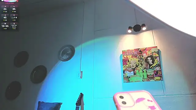 Snapshot of ashlynnlowe_ chatting on October 6, 2025, 8:09 pm ashlynnlowe online show from October 6, 2025, 8:09 pm