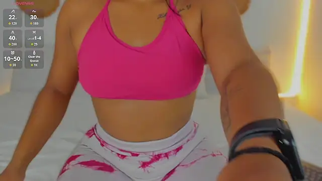 Snapshot of AliisonWells chatting on October 24, 2025, 9:14 pm AliisonWells online show from October 24, 2025, 9:14 pm