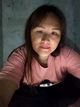 Snapshot of Tamara-a chatting on October 31, 2025, 2:13 pm Tamara-a online show from October 31, 2025, 2:13 pm