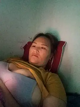 Snapshot of Tamara-a chatting on October 31, 2025, 2:08 am Tamara-a online show from October 31, 2025, 2:08 am