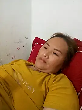 Snapshot of Tamara-a chatting on October 22, 2025, 12:59 pm Tamara-a online show from October 22, 2025, 12:59 pm