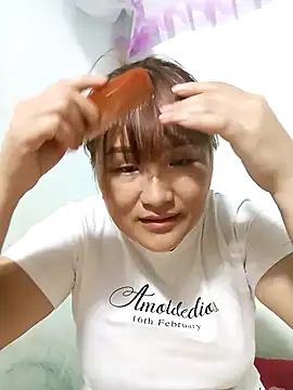 Snapshot of Tamara-a chatting on September 18, 2025, 10:40 am Tamara-a online show from September 18, 2025, 10:40 am