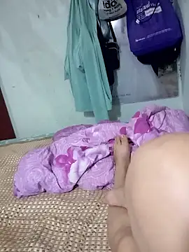 Snapshot of Tamara-a chatting on October 13, 2025, 1:12 pm Tamara-a online show from October 13, 2025, 1:12 pm