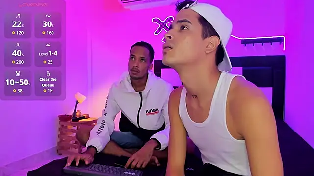 Snapshot of Lucky_boys__X chatting on October 7, 2025, 11:55 am Lucky boys  X online show from October 7, 2025, 11:55 am