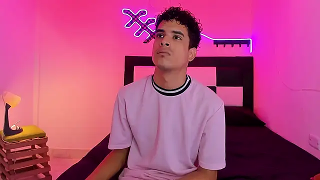 Snapshot of Lucky_boys__X chatting on October 12, 2025, 11:55 am Lucky boys  X online show from October 12, 2025, 11:55 am