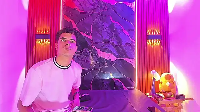 Snapshot of Lucky_boys__X chatting on October 2, 2025, 11:24 am Lucky boys  X online show from October 2, 2025, 11:24 am