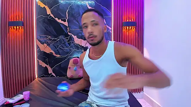 Snapshot of Lucky_boys__X chatting on September 19, 2025, 11:03 am Lucky boys  X online show from September 19, 2025, 11:03 am