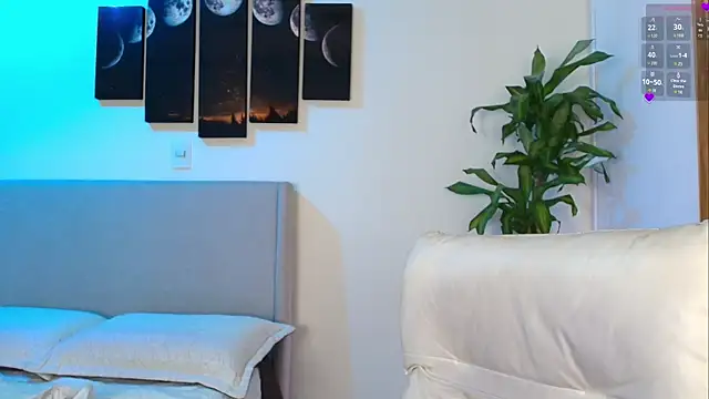 MaryMoon  online show from March 13, 2026, 11:32 pm