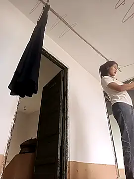 luy-xinh02 online show from September 22, 2025, 5:24 am