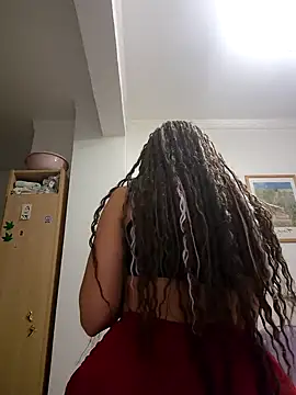 Miss Toxic online show from October 21, 2025, 2:33 am